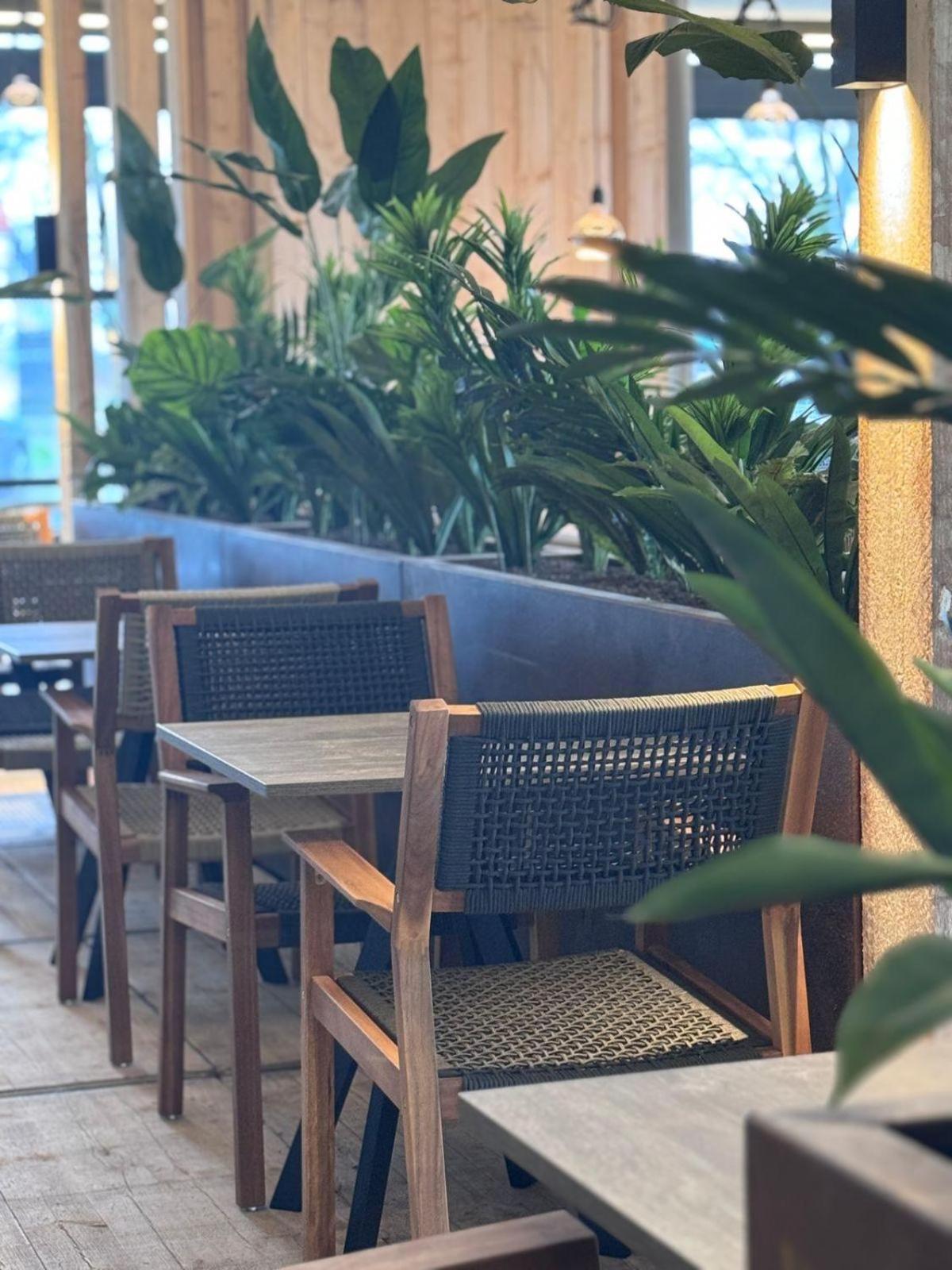Amani - Aap Hotel Lichtaart Luaran gambar